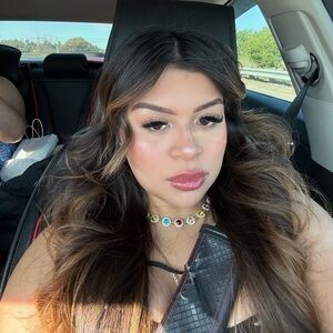 Meet your Posher, Miriam